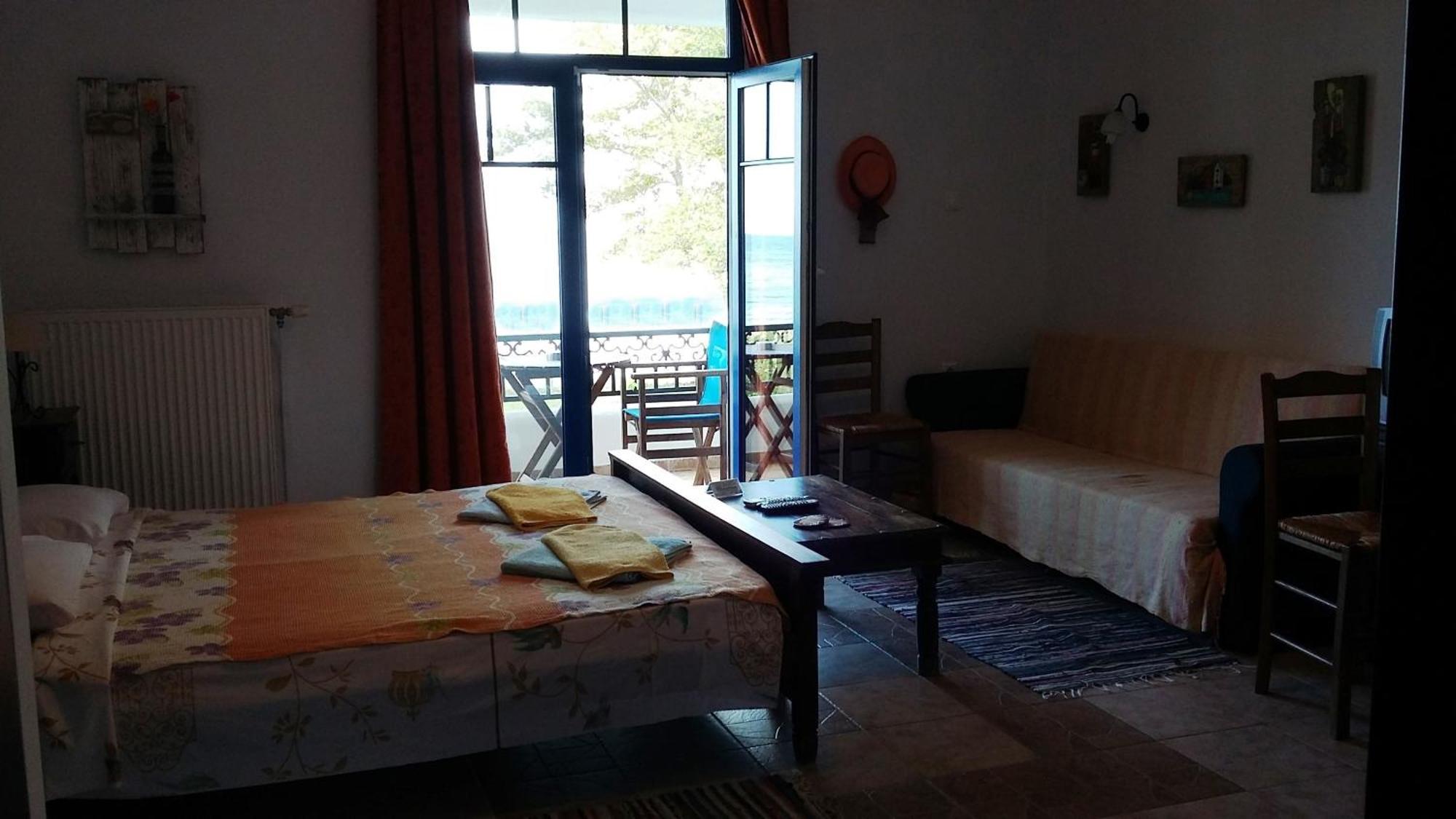 Archondissa Beach Aparthotel Therma  Bilik gambar
