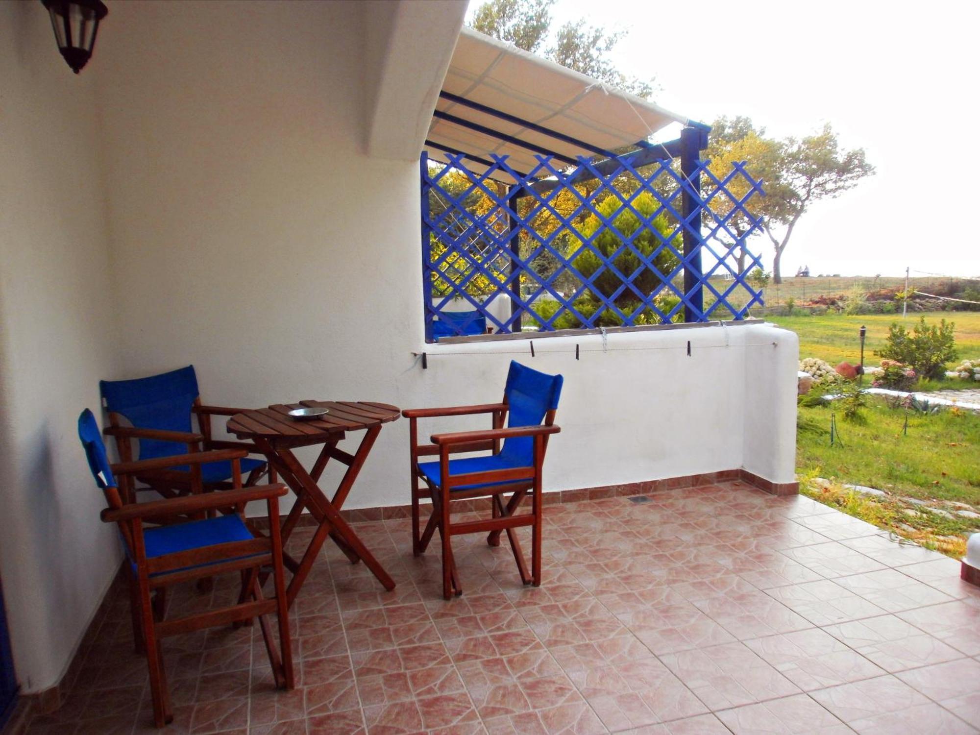 Archondissa Beach Aparthotel Therma  Bilik gambar